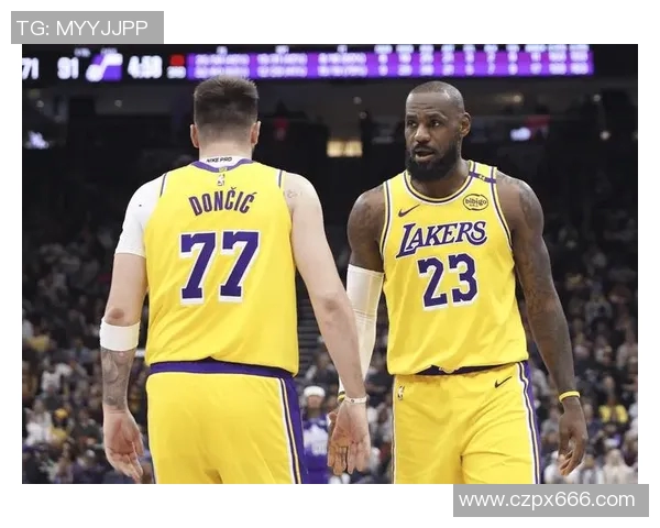 湖人对决鹈鹕精彩直播回顾分析及球员表现亮点总结